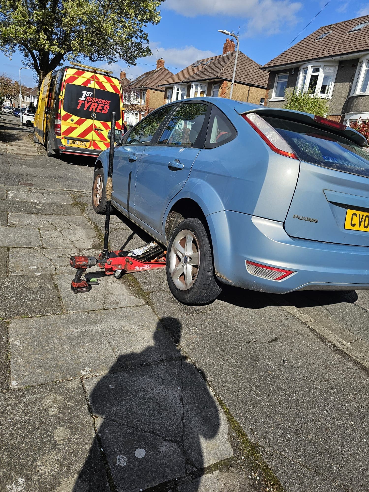 Ford Focus tyre replacement