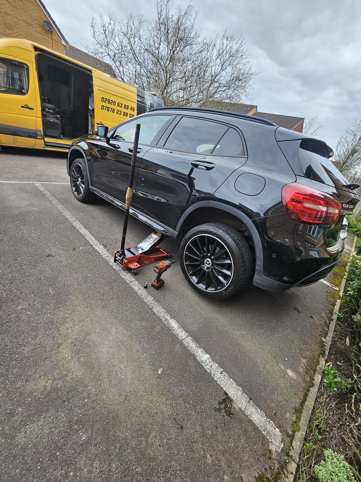 Mercedes GLA tyre fitting